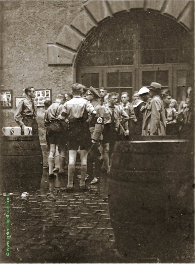 Das Hofbräuhaus in München 1940