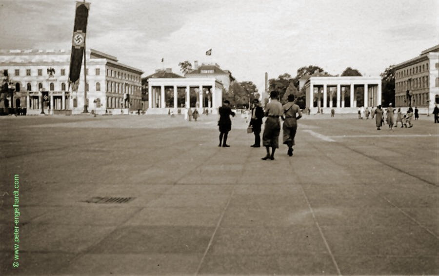 Königsplatz in München 1940