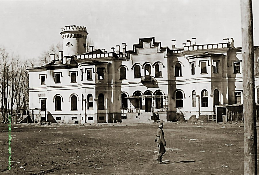 Jagdschloss Gostilizy südlich von Peterhof, Okt. 41