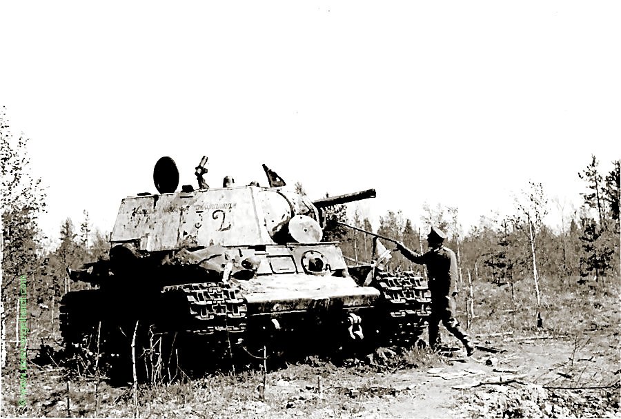 Russischer KW-1 Panzer am Wolchow