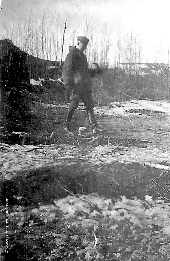 Oberleutnant Middelschulte im Stützpunkt "Remscheid" bei Kholm.
