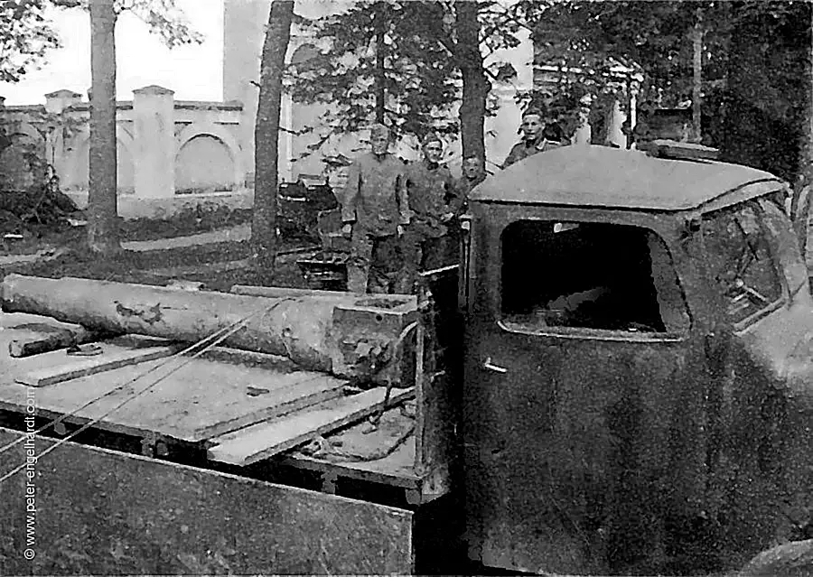 Artillery barrel loaded onto a French truck, undated, 1941.