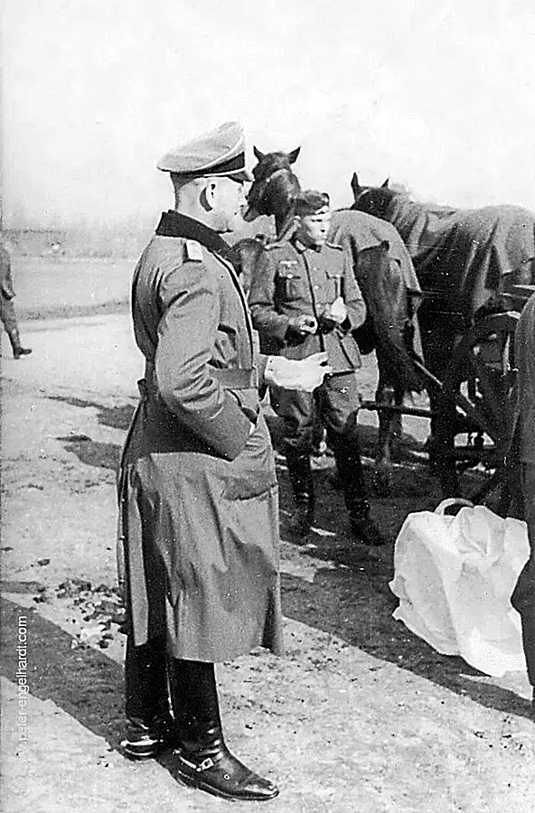 Undatiert Oberleutnant Schmidt war vermutlich 1941 Grubers Kompanieschef.